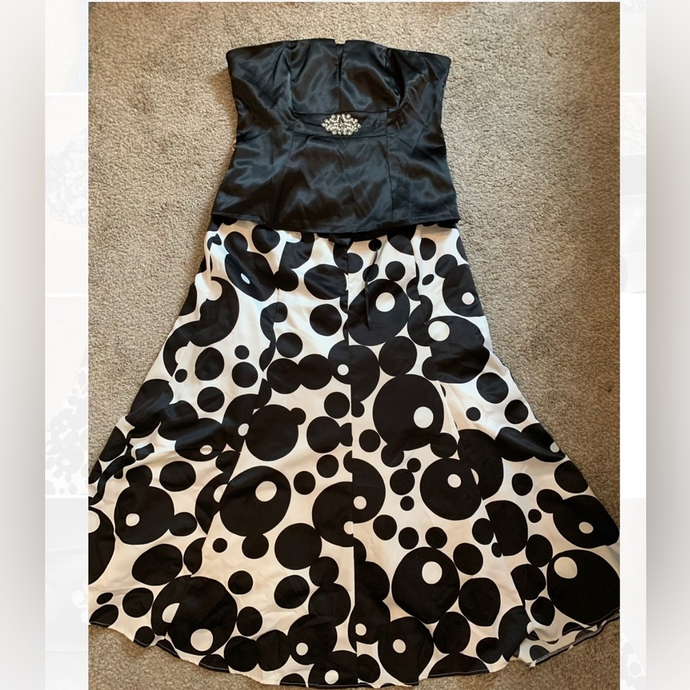 Gently Used Venus 2 Piece Dress Size 14 Corset